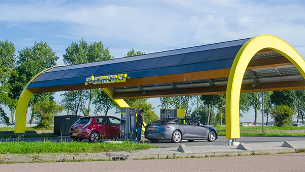 Fastned triples revenues from fast-charging network