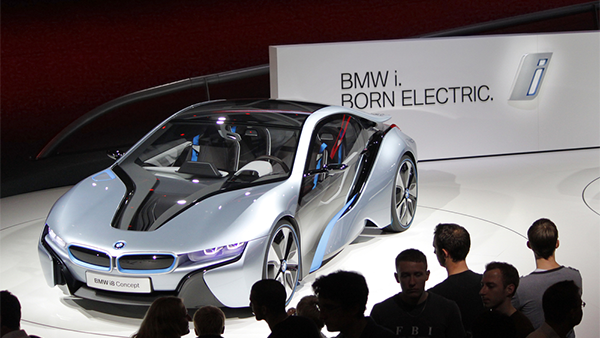 BMW lays out its latest electric vehicle plan